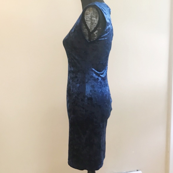 Forever 21 Velvet Bodycon Dress with Bow Detail - Picture 4 of 5