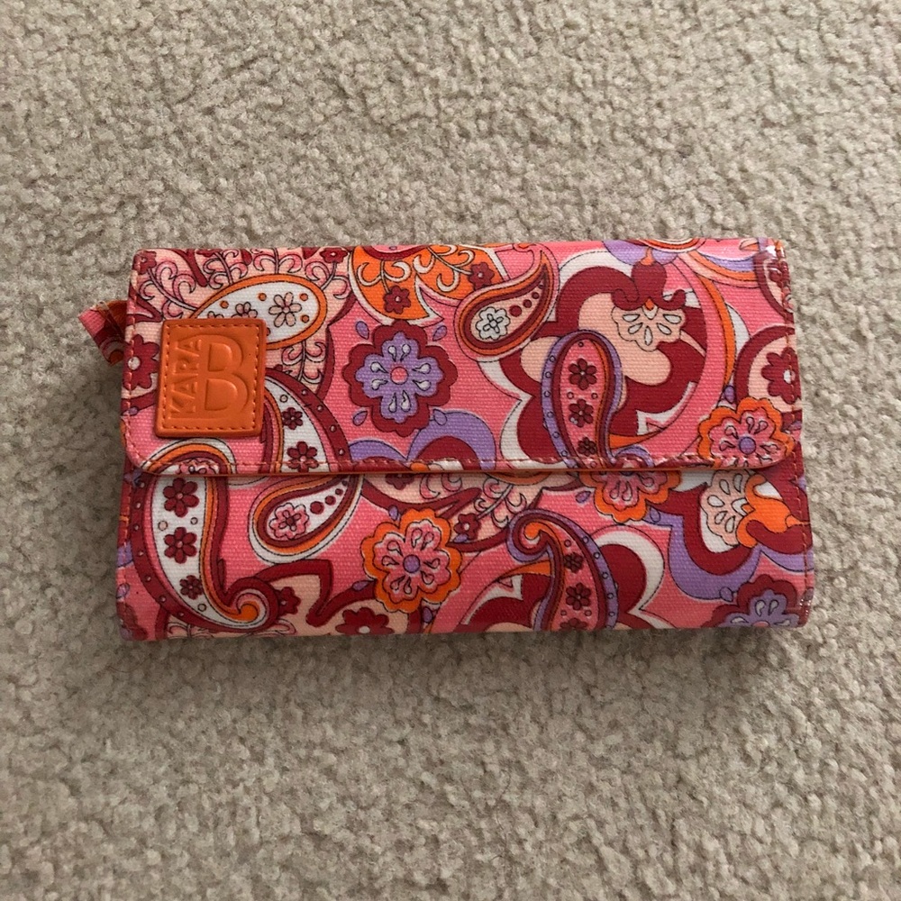 Kara B Clutch