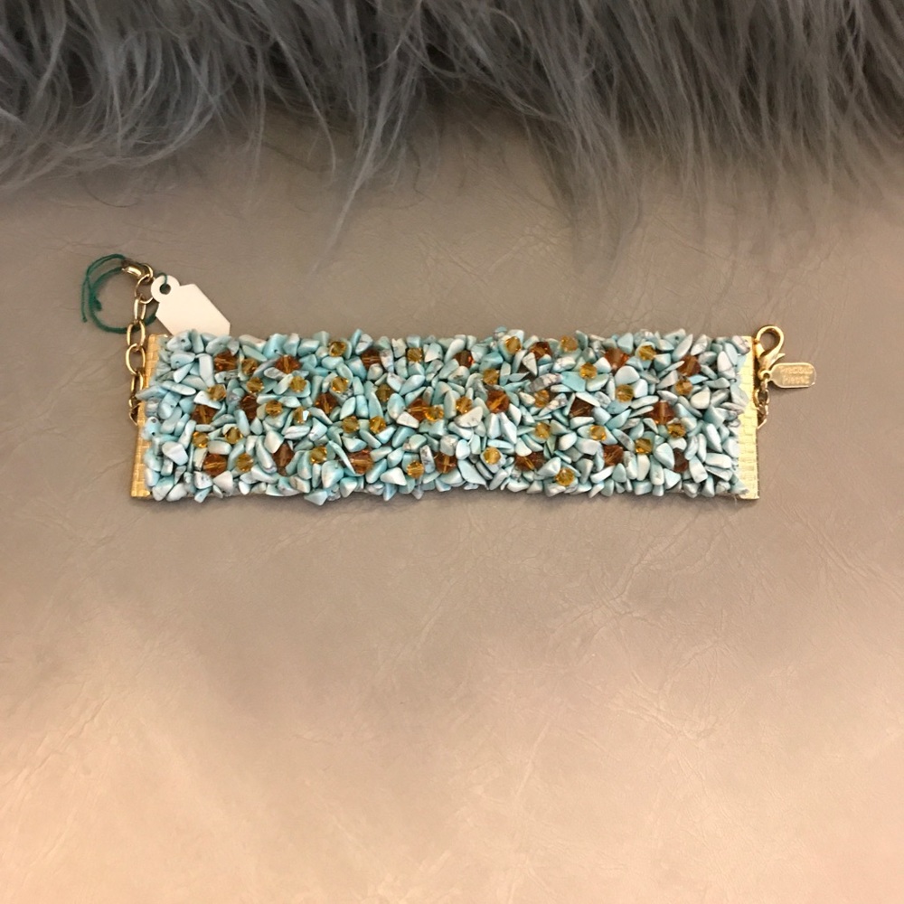 Turquoise stone bracelet