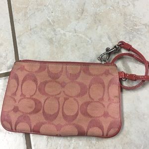 Very used coach wristlet