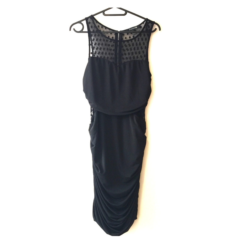 Black bodycon dress