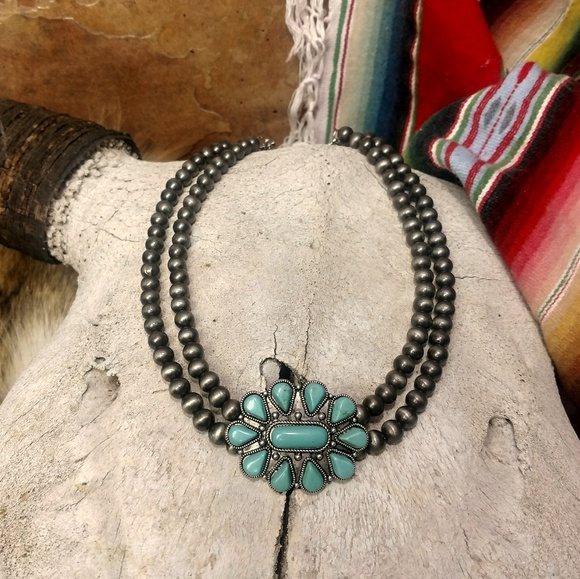 Jewelry - 🆕 Turquoise Blossom Necklace