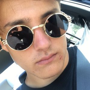 Meet your Posher, Matthew