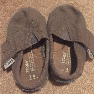 Toddler toms