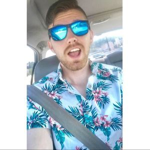 Meet your Posher, Evan