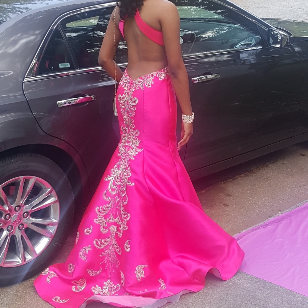 Morrell formal gown**NO REASONABLE OFFER REFUSED**