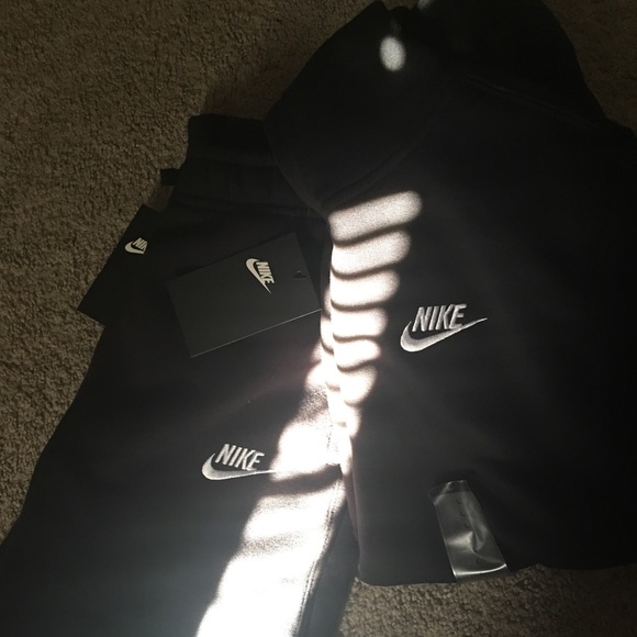 Nike Jogging Suit