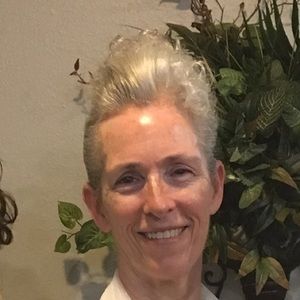 Meet your Posher, Connie