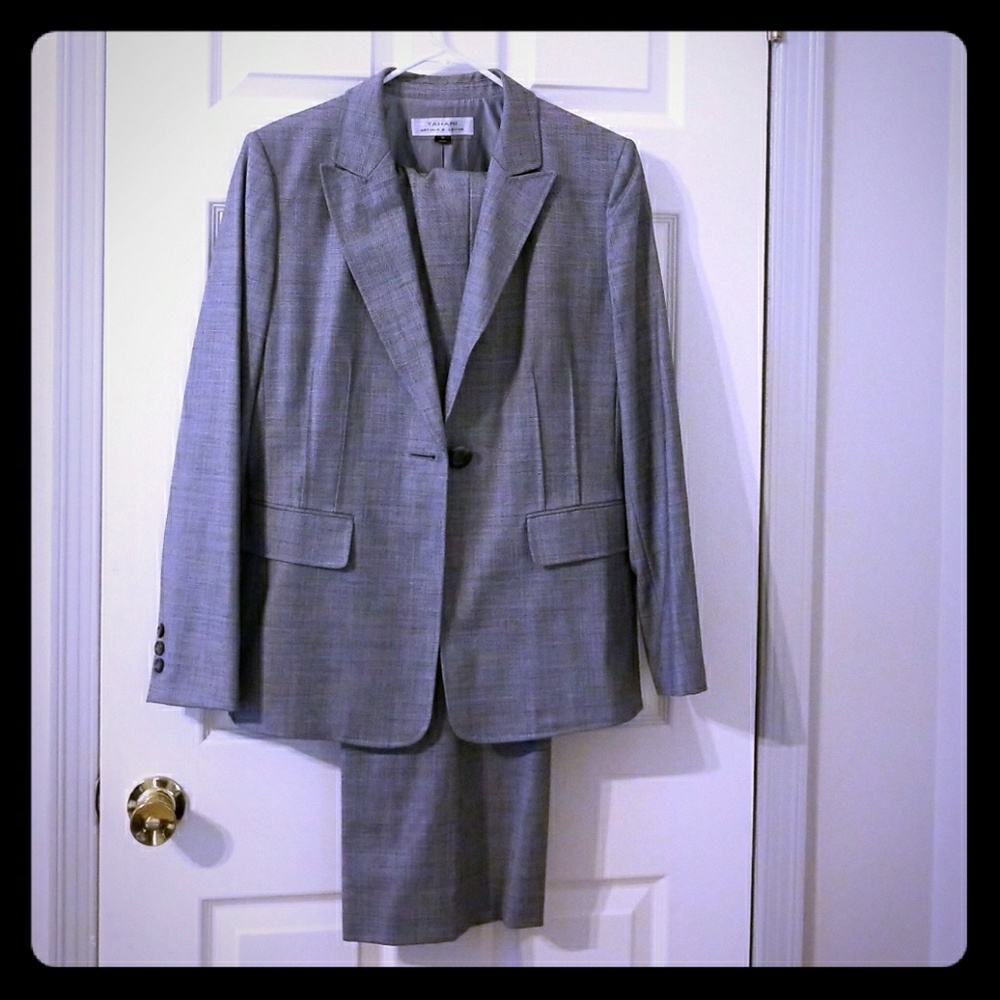 Fitted Tahari Pant Suit