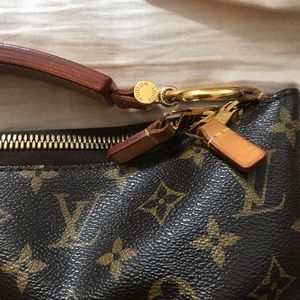 Additional LV SULLY pics.