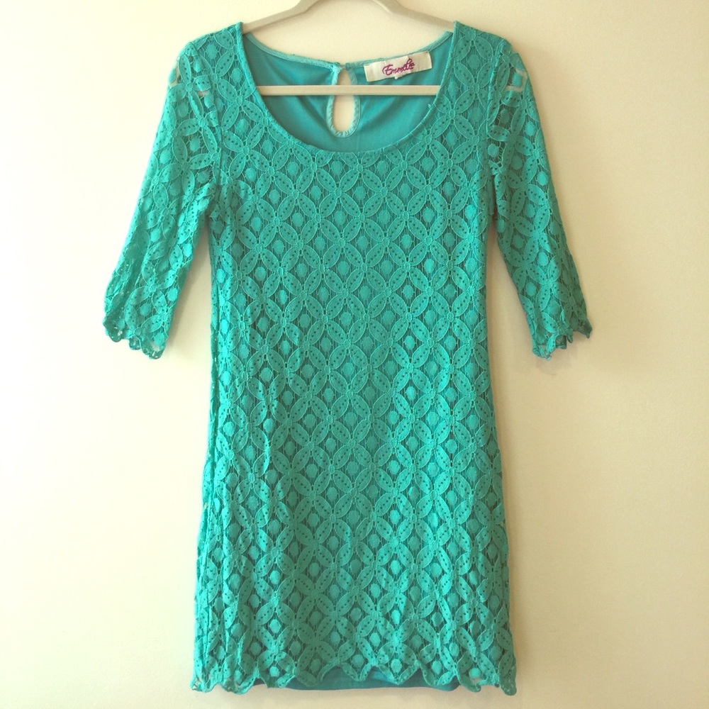 Elegant 3/4 sleeve teal/green lace dress