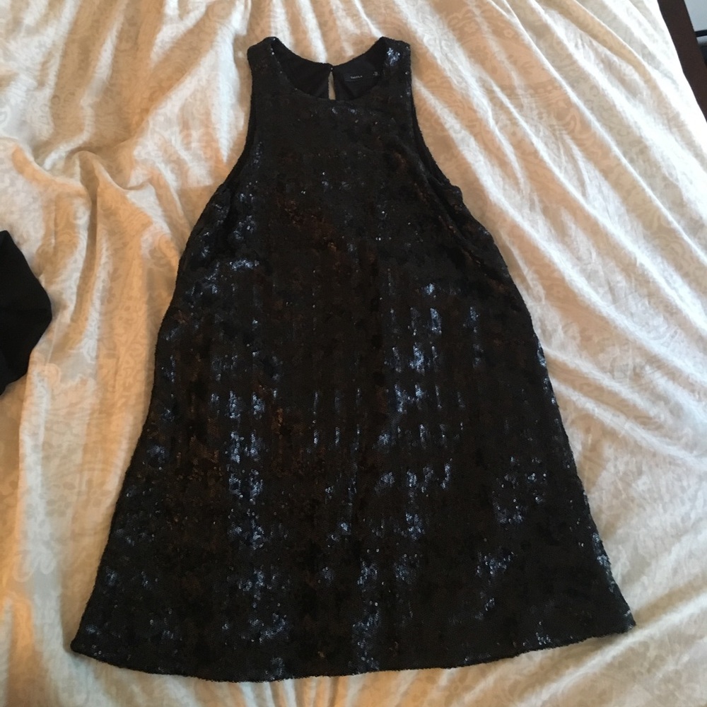 Aritzia Canerbury black sequin shift dress