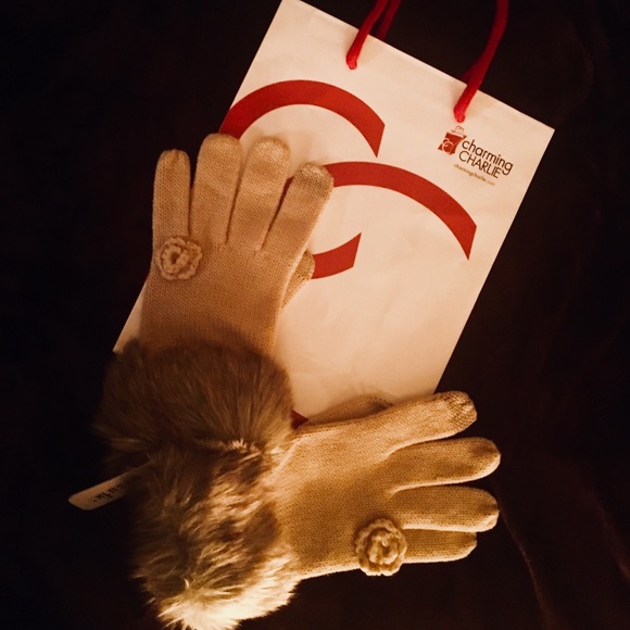 NWT charming Charlie gloves - Picture 2 of 4