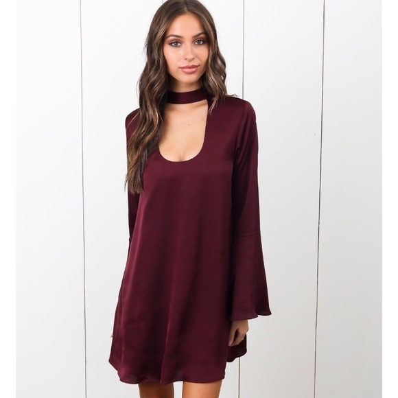 ✨ Keyhole Long Sleeve Dress ✨ - Picture 5 of 5