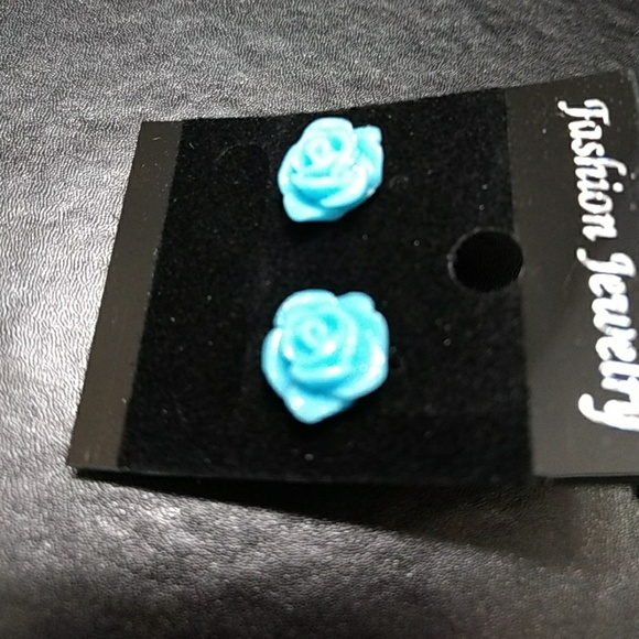 *** Blue rose fashion earrings - Picture 2 of 5
