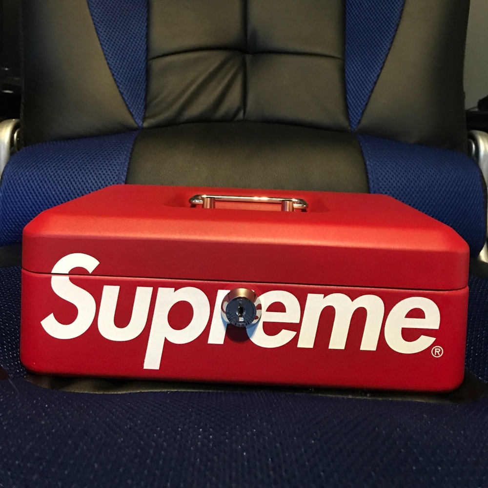 Supreme Lockbox Authenic