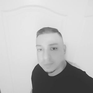 Meet your Posher, Emmanuel