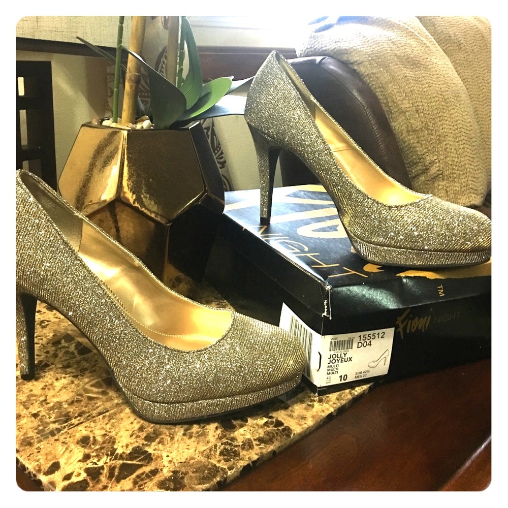 Sparkling fancy high heels shoes