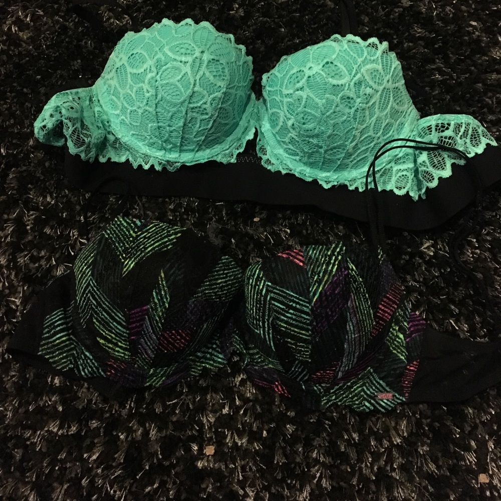 2 PINK bras by Victoria secrets. Both 34 C.