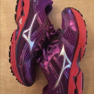 Mizuno Wave Rider 15