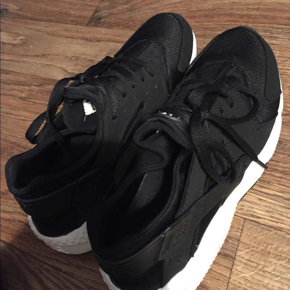 Nike Huaraches Used Condition