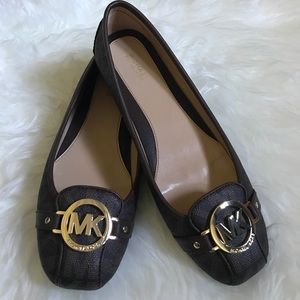 Michael Kors flat