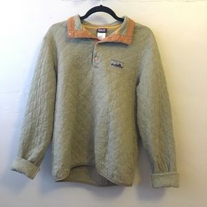 Patagonia olive green quilted pull over