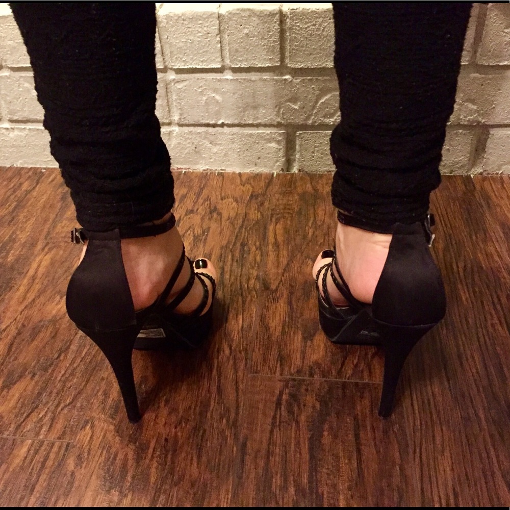 Forever21 black satin platform stiletto caged heel - Picture 6 of 7