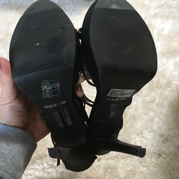 Forever21 black satin platform stiletto caged heel - Picture 3 of 7