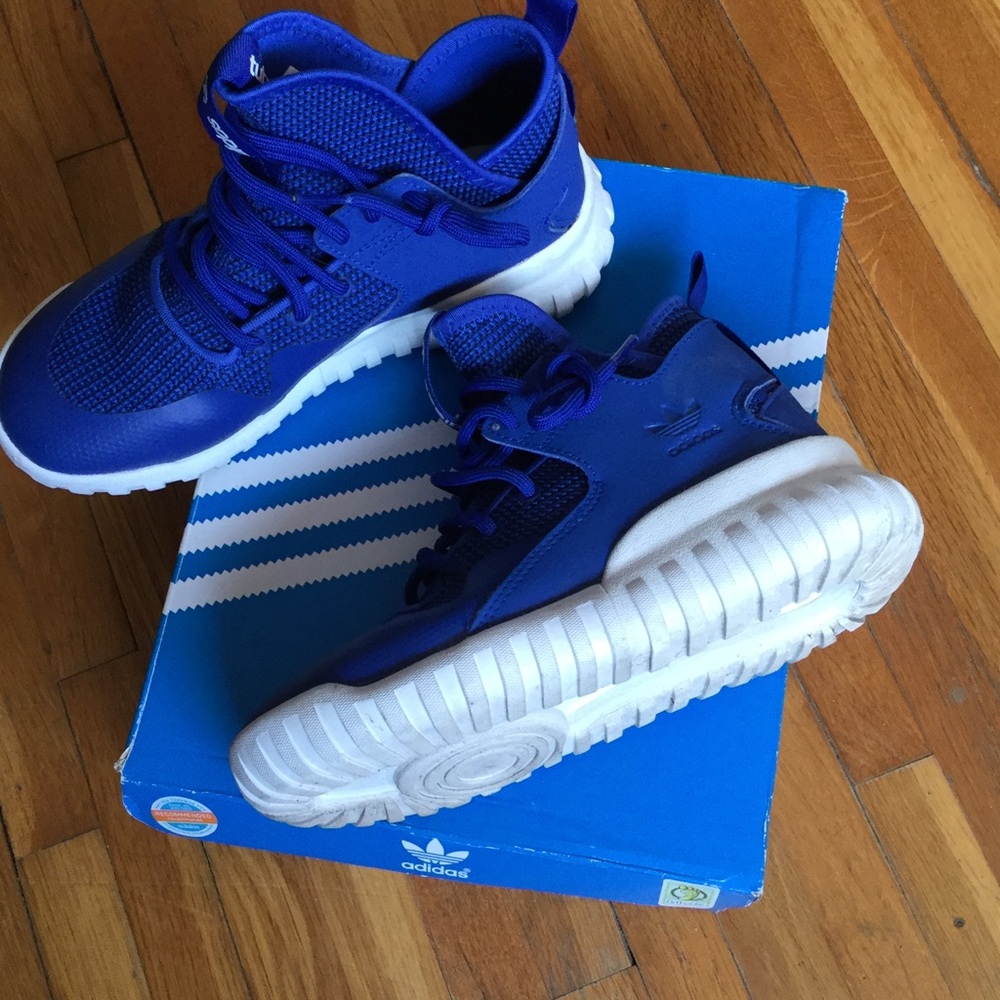 Tubular adidas