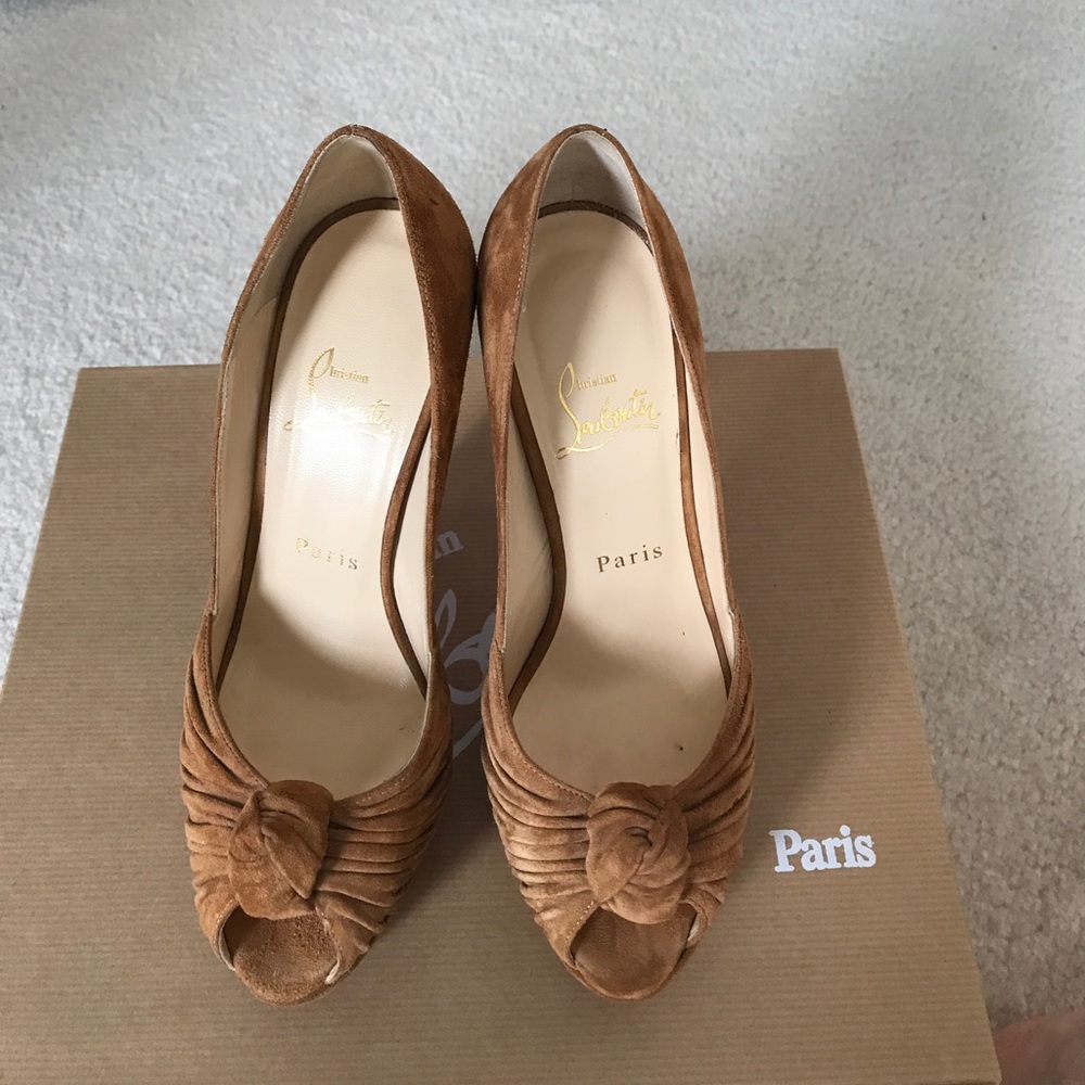 Christian Louboutin Tan Greissimo Pump 140 veau