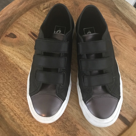 black leather vans size 3