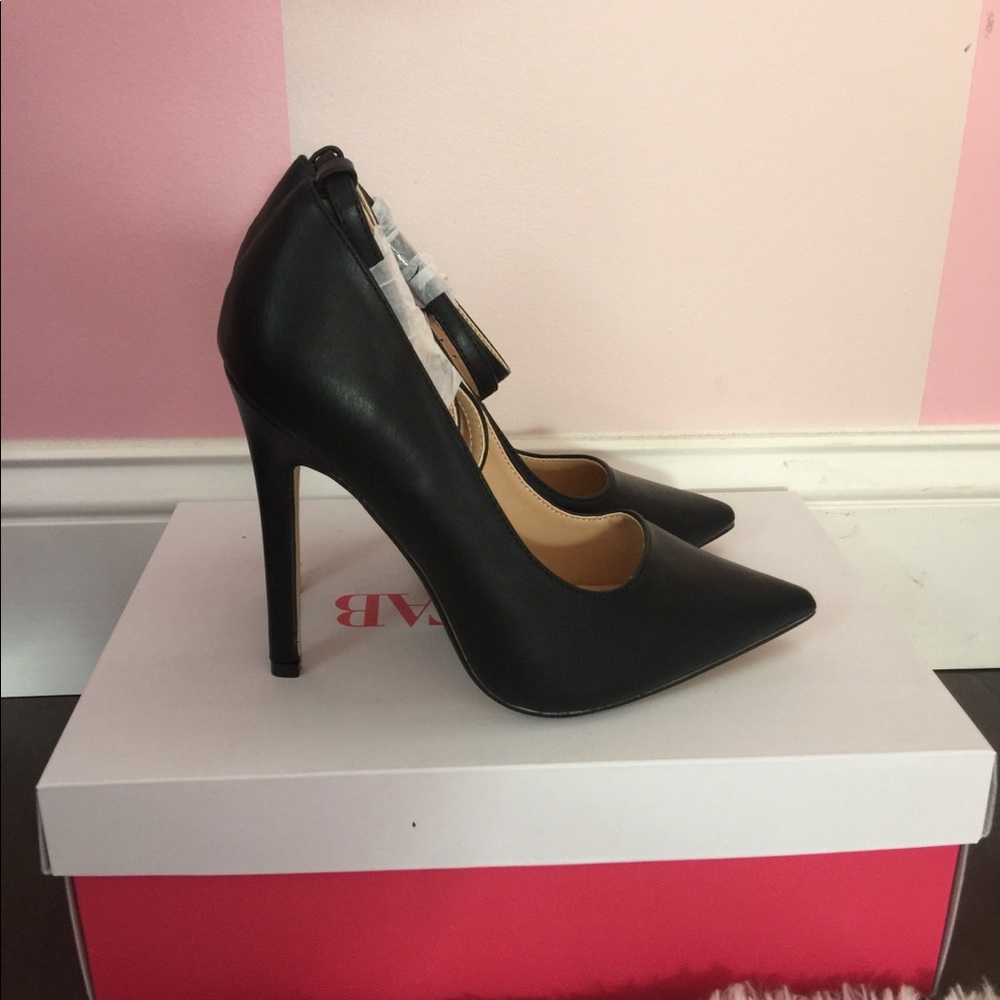 Jaslene Heels - Picture 2 of 6