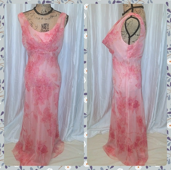 Betsy & Adam Dresses & Skirts - Gorgeous evening gown
