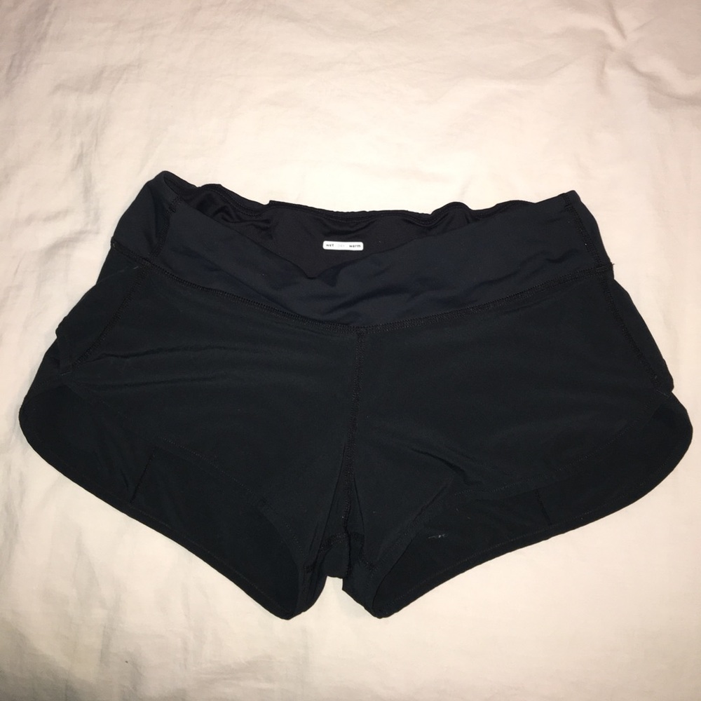 black lululemon speed short