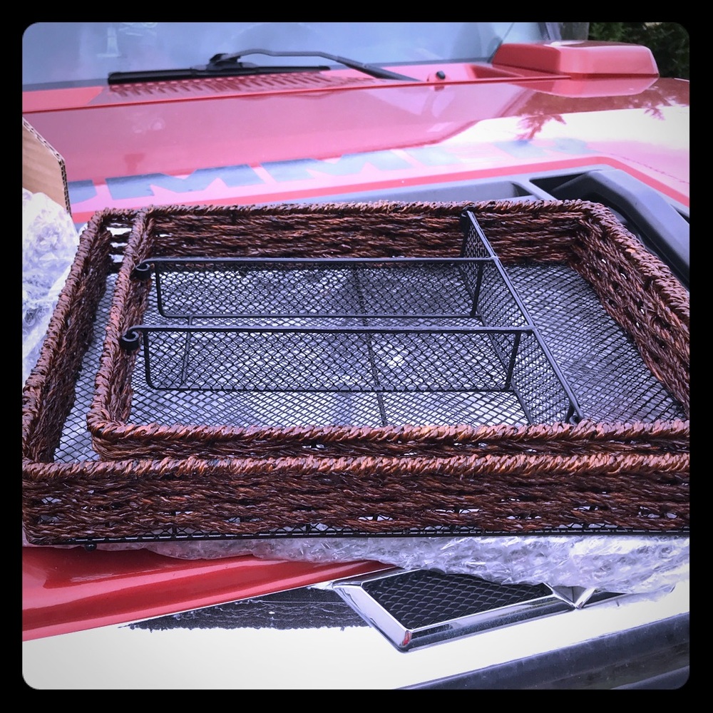 BNIB Organizer with shelf