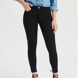 AE High Rise Black Jegging with 360 Stretch Fabric