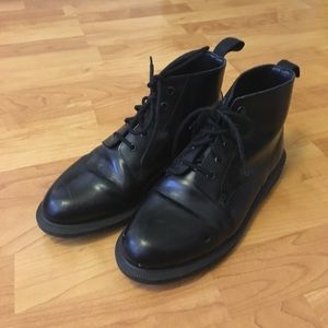 Doc marten emmeline boot