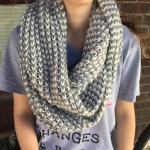 Merona Accessories - Winter knit scarf