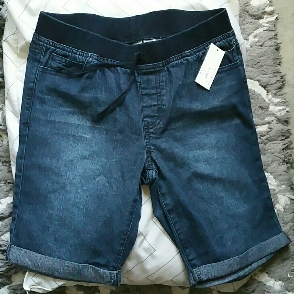 GIRLS  BERMUDA DARK WASH.