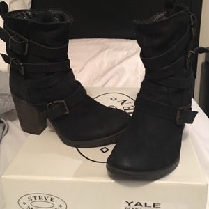 Steve Madden Yale boots