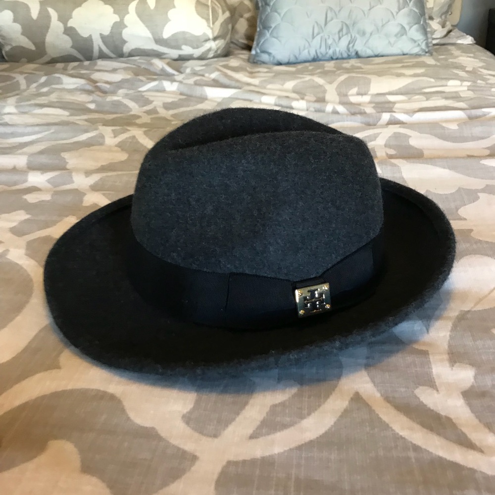 Tory Burch Classic Walking Fedora Hat