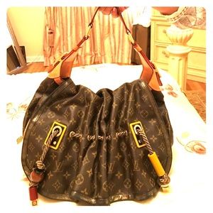 Louis Vuitton Kalahari GM Madonna-Limited Edition!