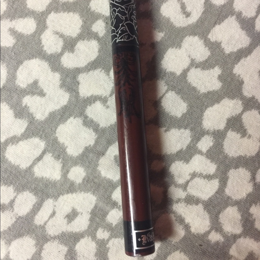 Kay Von D Vampira Everlasting liquid Lipstick