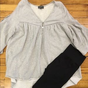 POL cold shoulder too and legging set