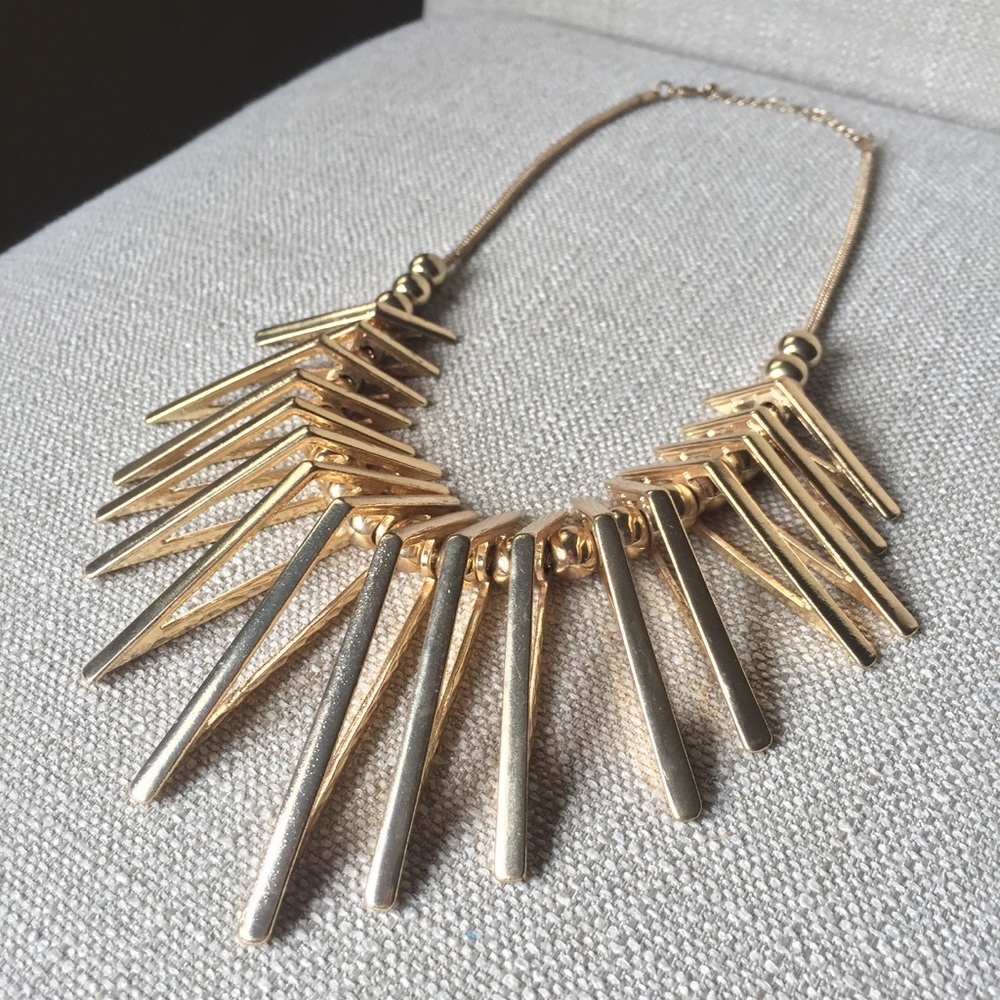 Charming Charlie Statement Necklace