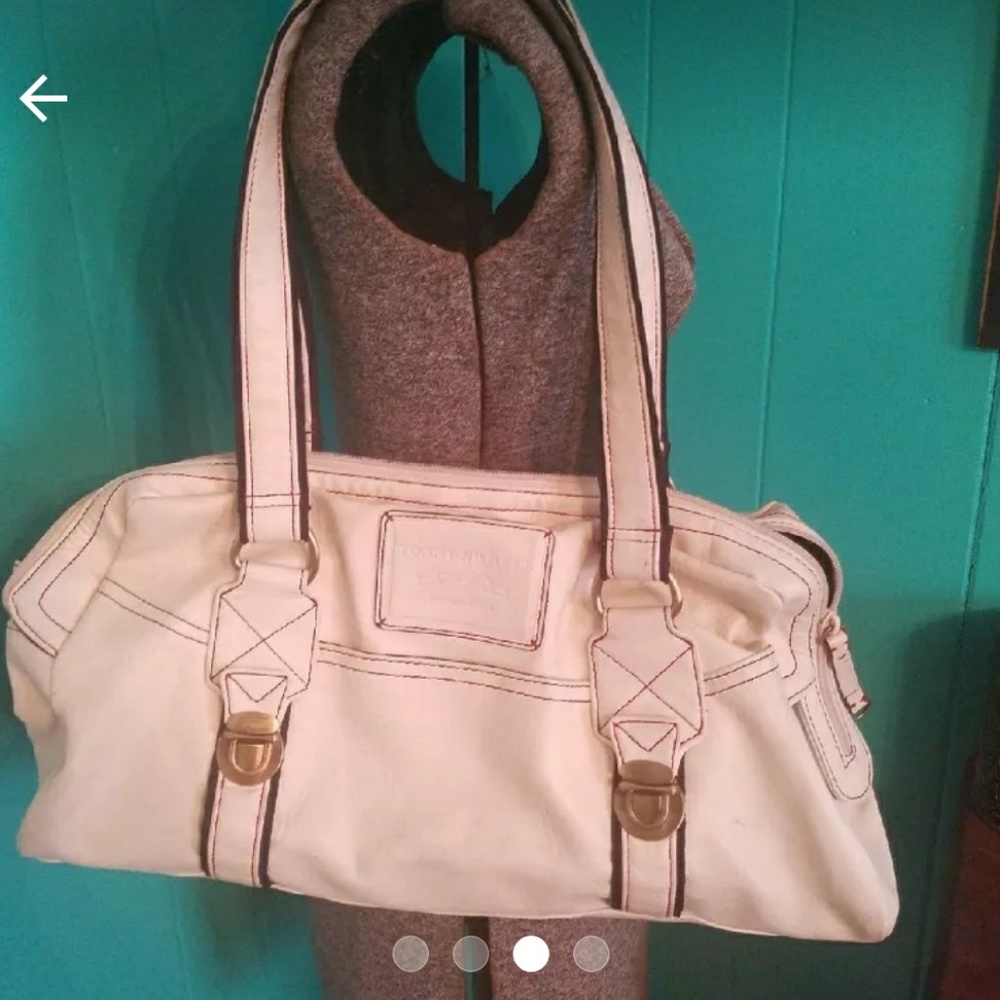 White leather Tommy Hilfiger purse