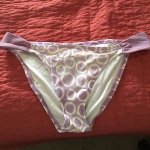 VS bikini bottom VS bikini bottom