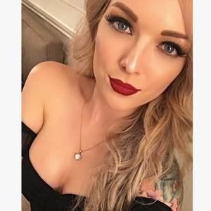 Meet your Posher, Kirstie