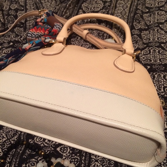 Gently used COACH mini domed crossbody satchel bag - Picture 4 of 4